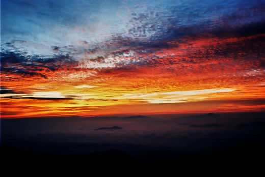 アルプスの山岳写真 ― 紅の空 ―