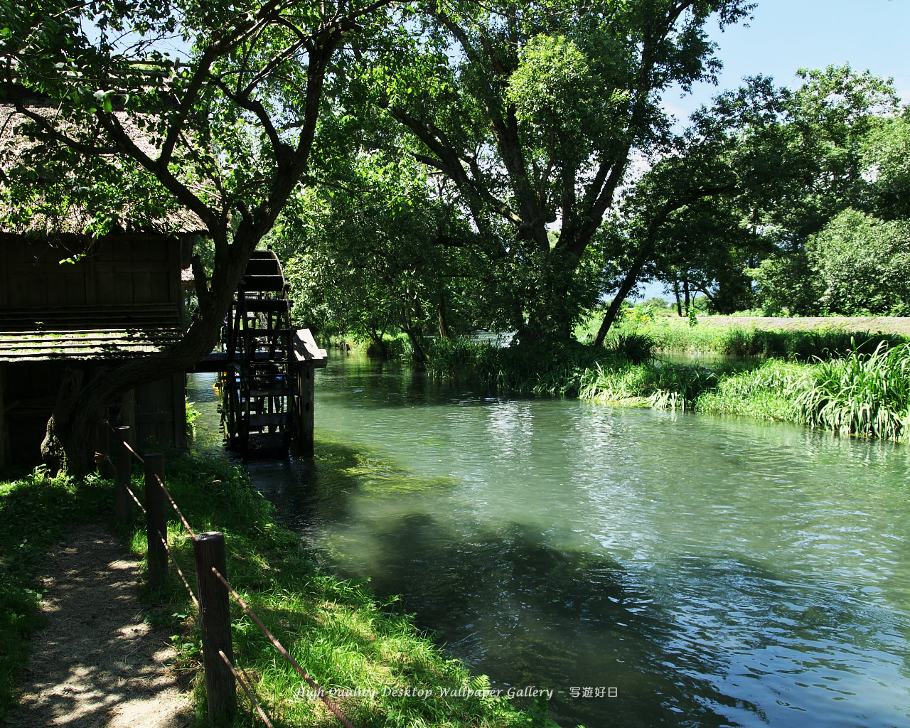 「水車のある風景」の壁紙/Wallpaper of Water Wheel in Shinshu (1280×1024)