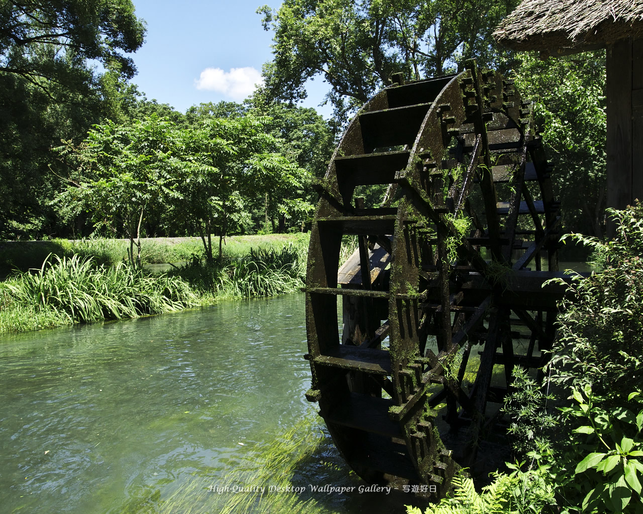 「川辺の水車」の壁紙/Wallpaper of Water Wheel in Shinshu (1280×1024)