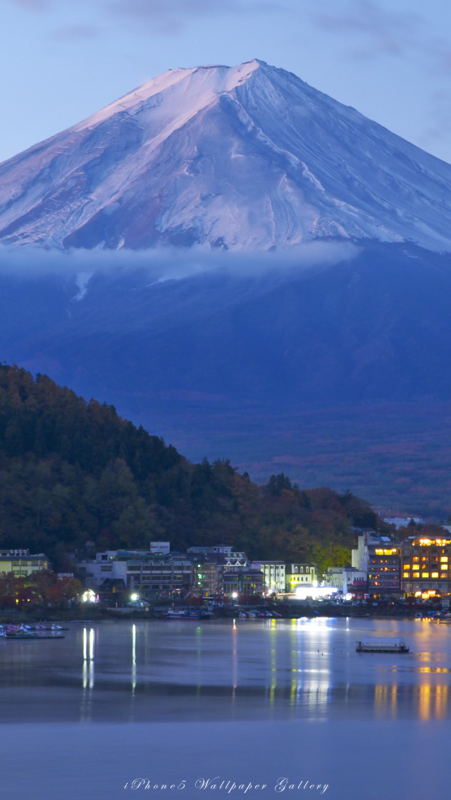 iPhone用高画質壁紙「夜明け前の富士山」