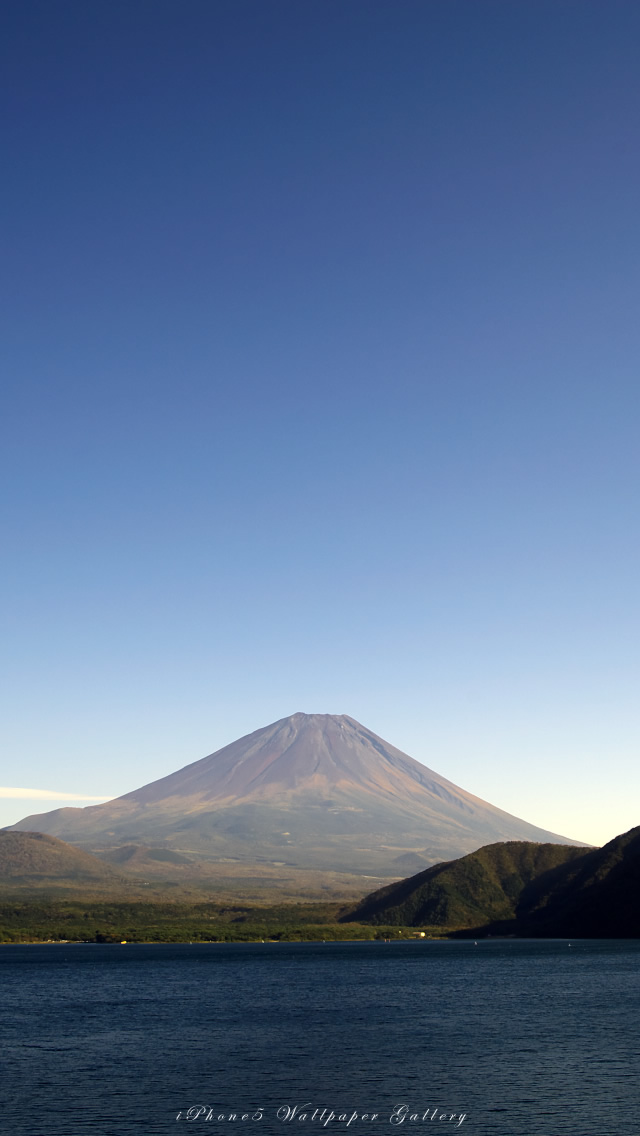 iPhone用高画質壁紙「富士山と本栖湖」